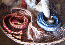 Fibres colores et tisses comme au nolithique